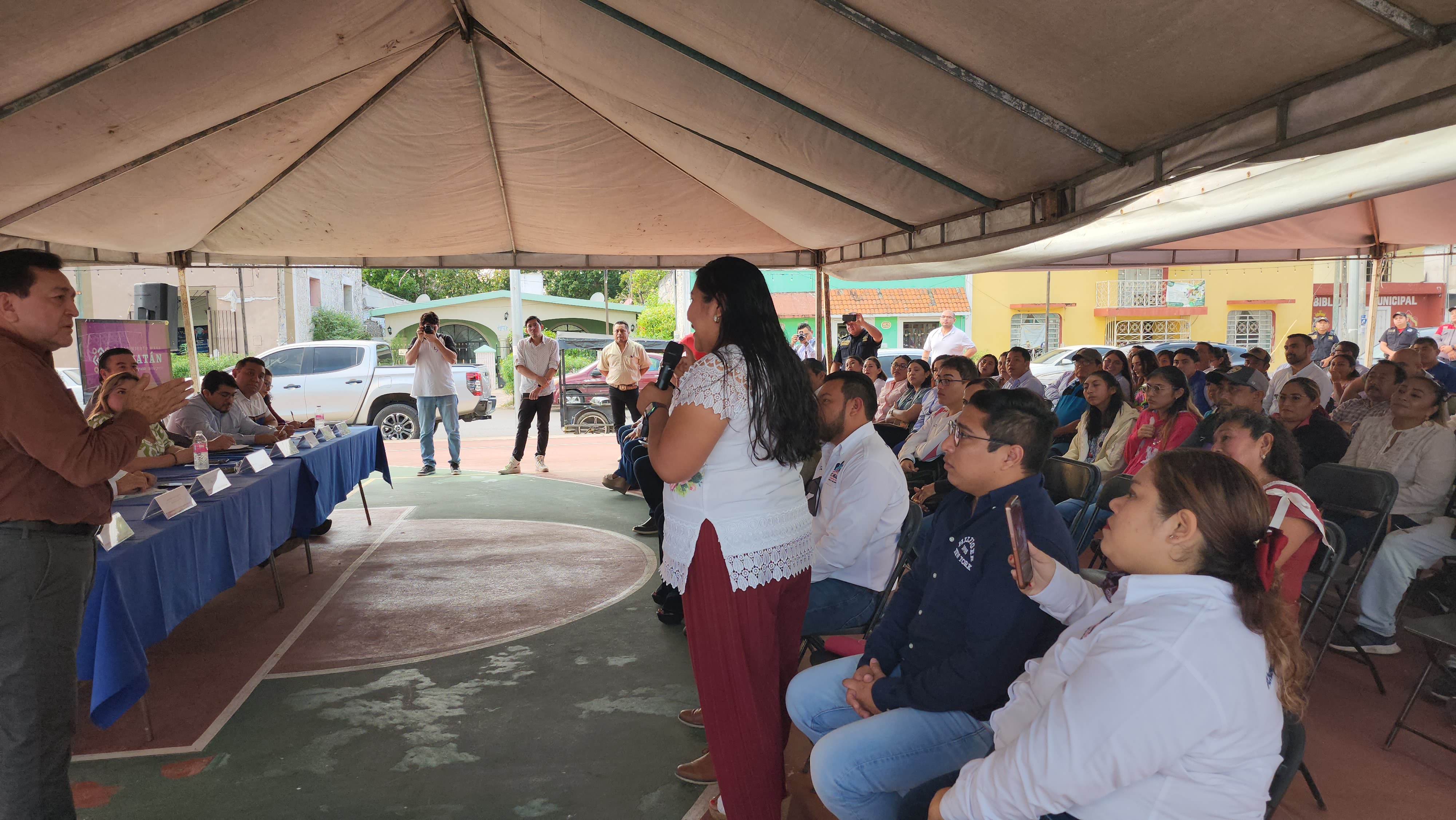 Conkal fue sede de la cuarta consulta ciudadana de COPLEDEY, reuniendo sectores diversos para construir el Plan Estatal de Desarrollo Renacimiento Maya 2024-2030.